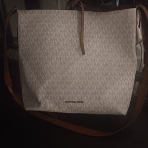 Michael kor purse